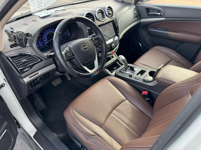 BYD BYD S7