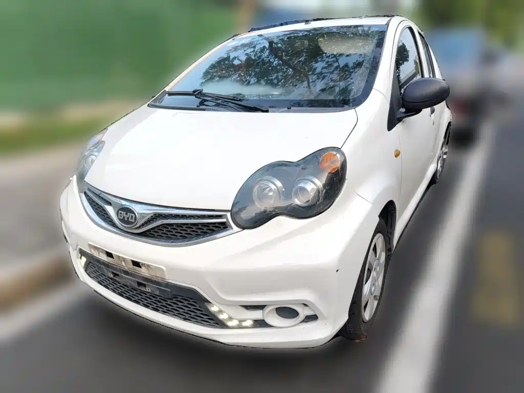 BYD F0