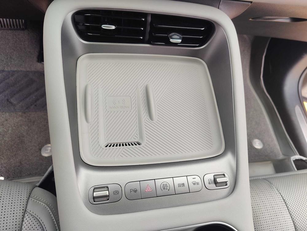BYD Haishi 06 EV