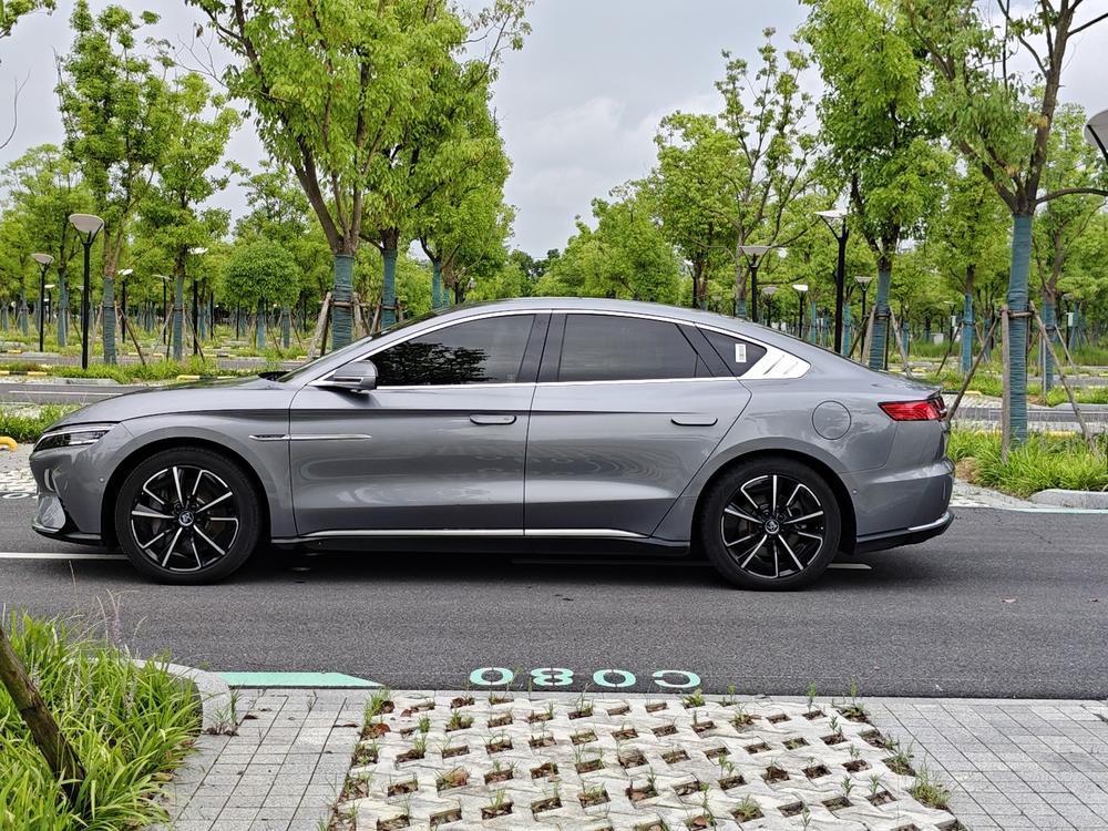 BYD Han EV