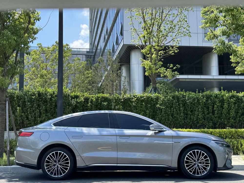 BYD Han EV