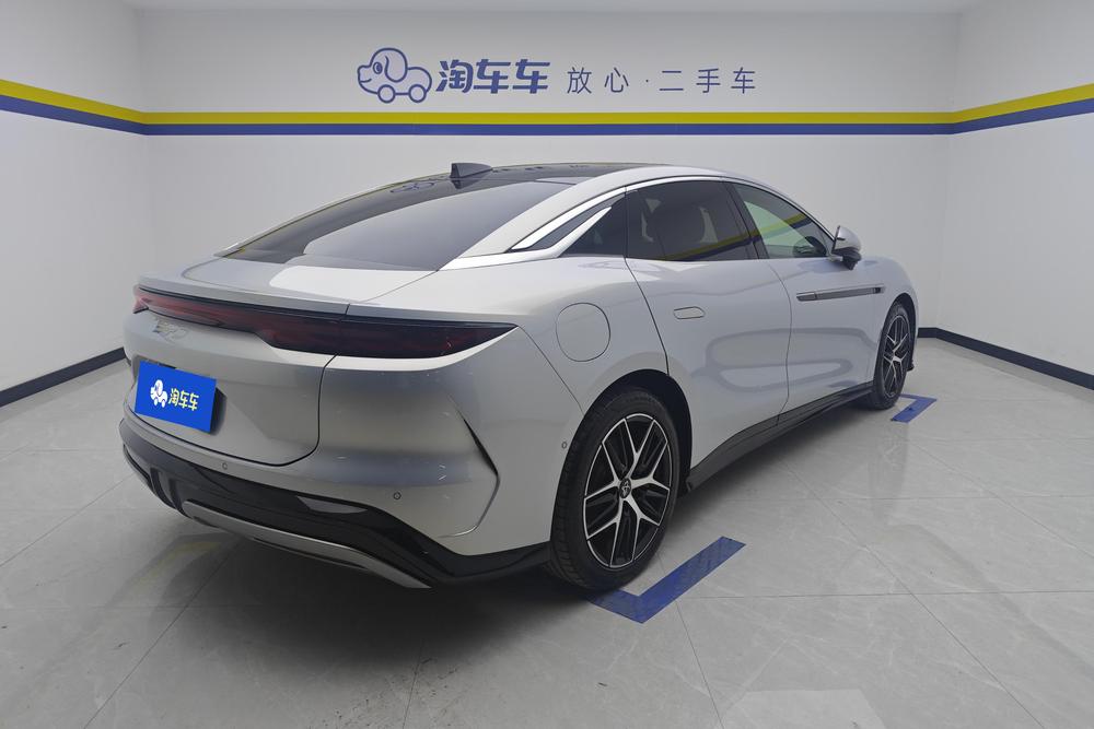 BYD Han L EV