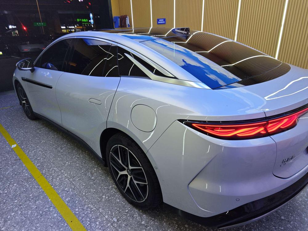 BYD Han L EV