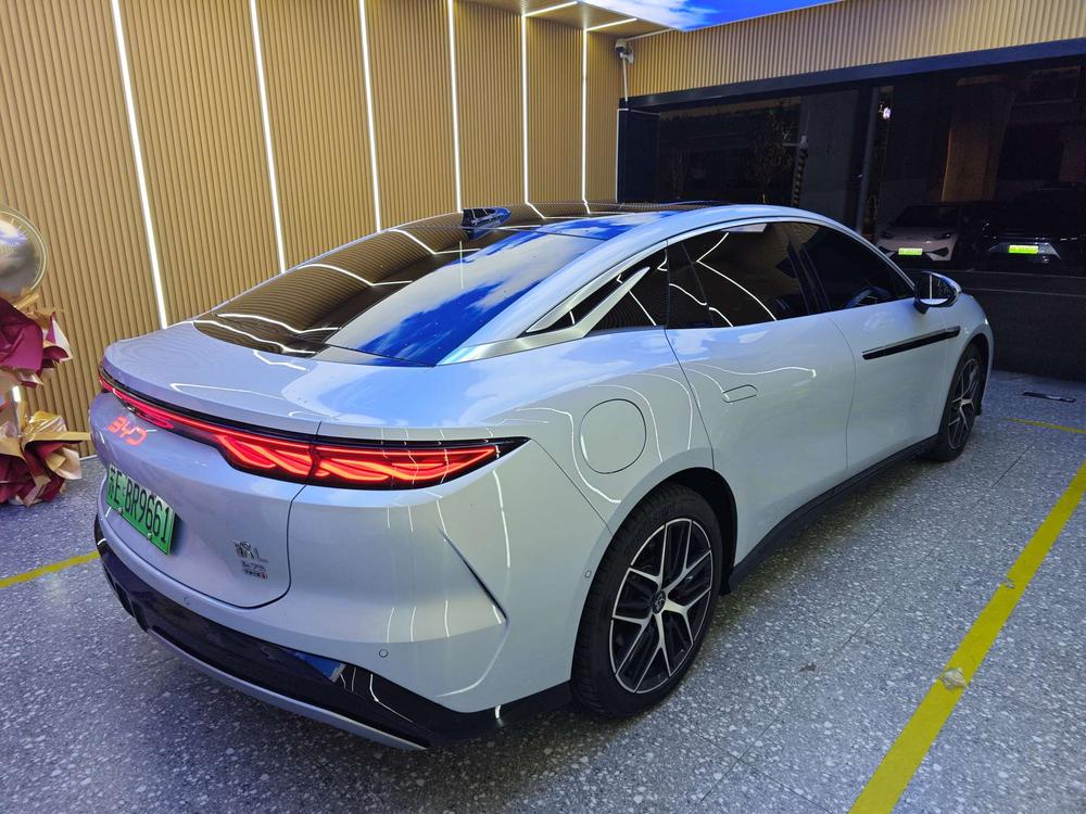 BYD Han L EV