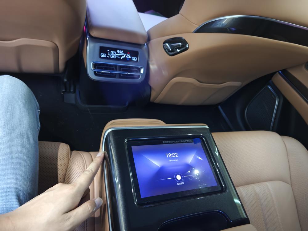 BYD Han L EV
