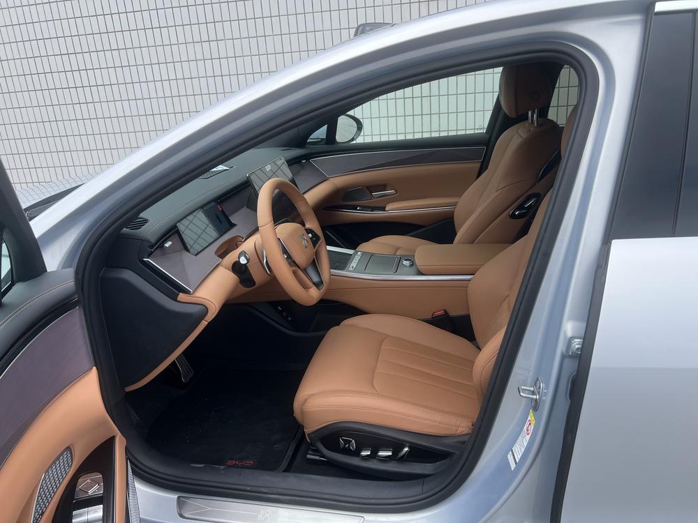 BYD Han L EV