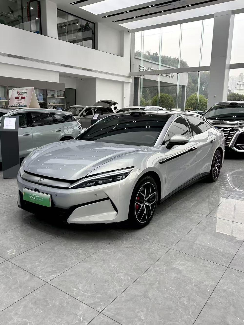BYD Han L EV
