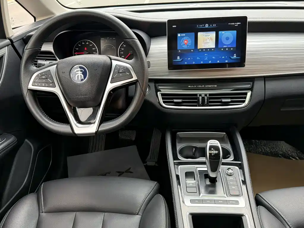 BYD MAX New Energy