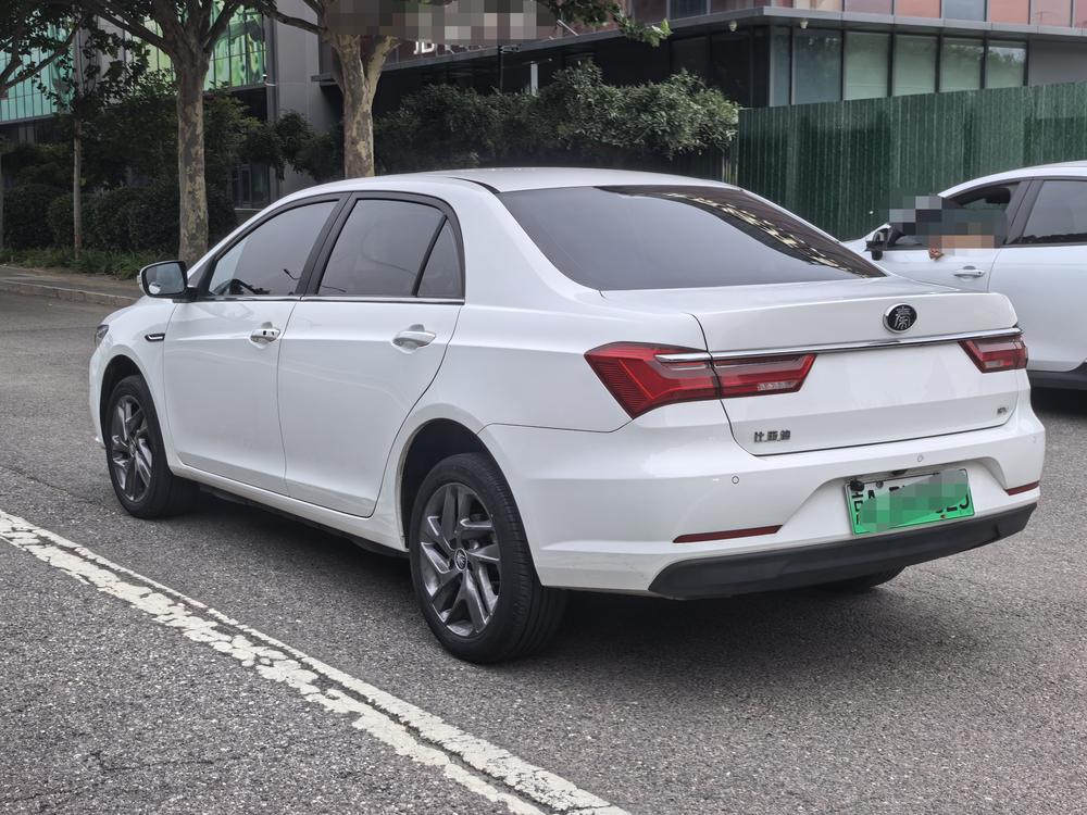 BYD Qin EV