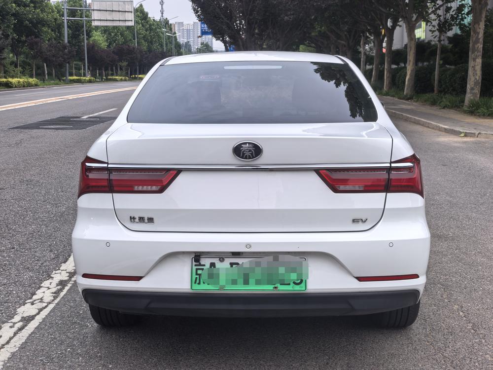 BYD Qin EV