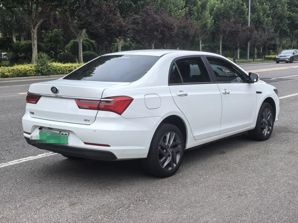 BYD Qin EV