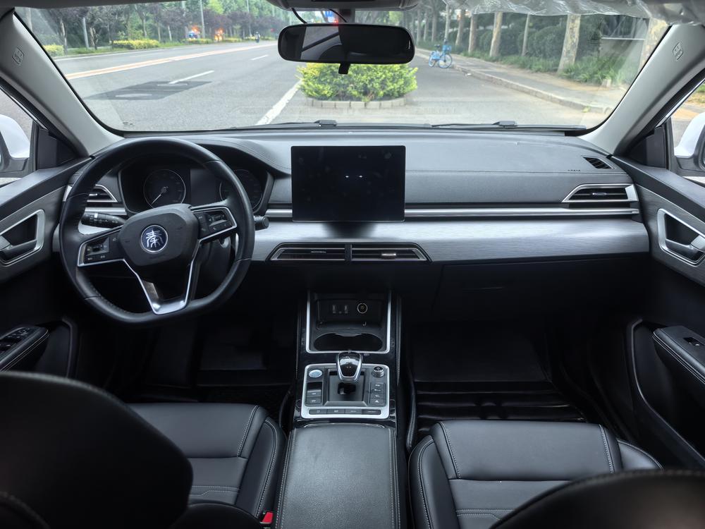 BYD Qin EV