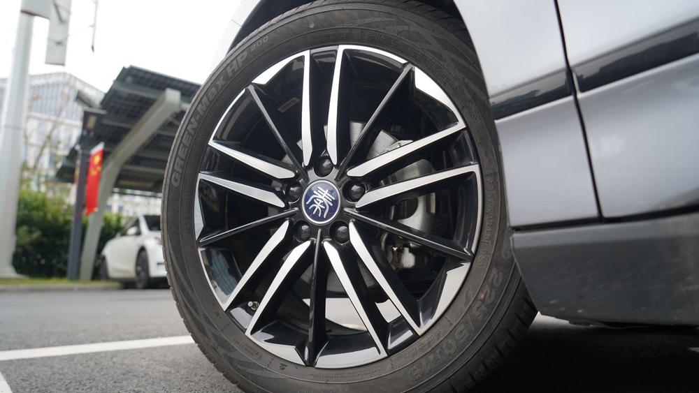 BYD Qin L EV