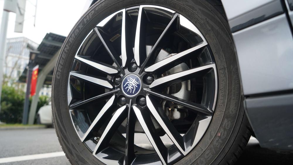 BYD Qin L EV