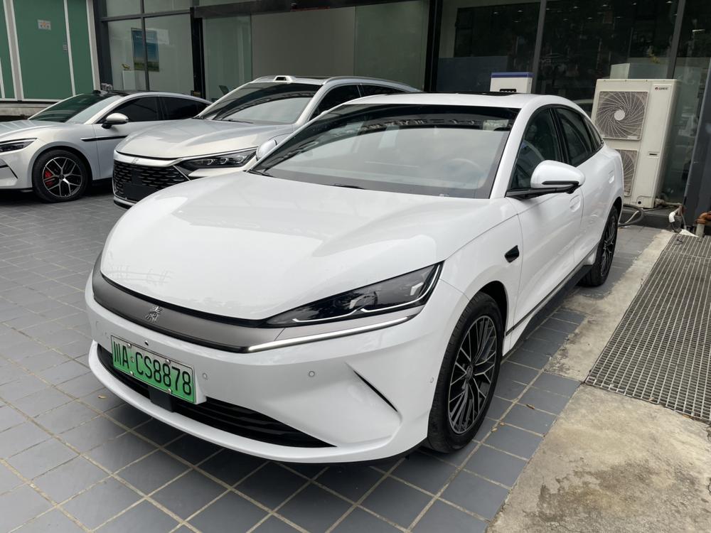 BYD Qin L EV