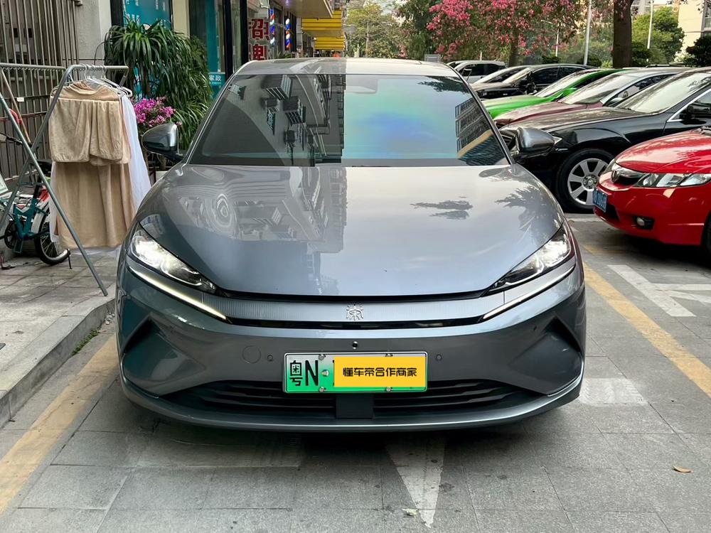 BYD Qin L EV