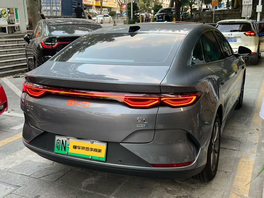 BYD Qin L EV