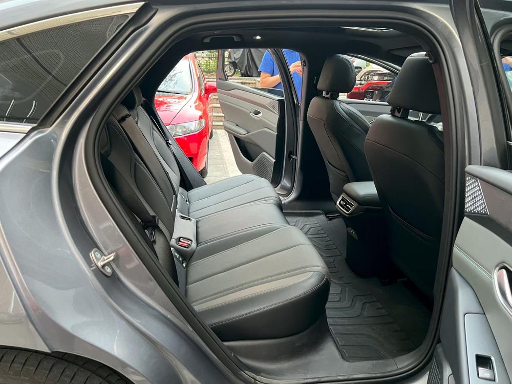 BYD Qin L EV