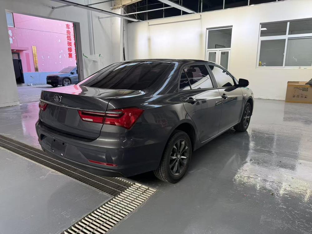 BYD Qin