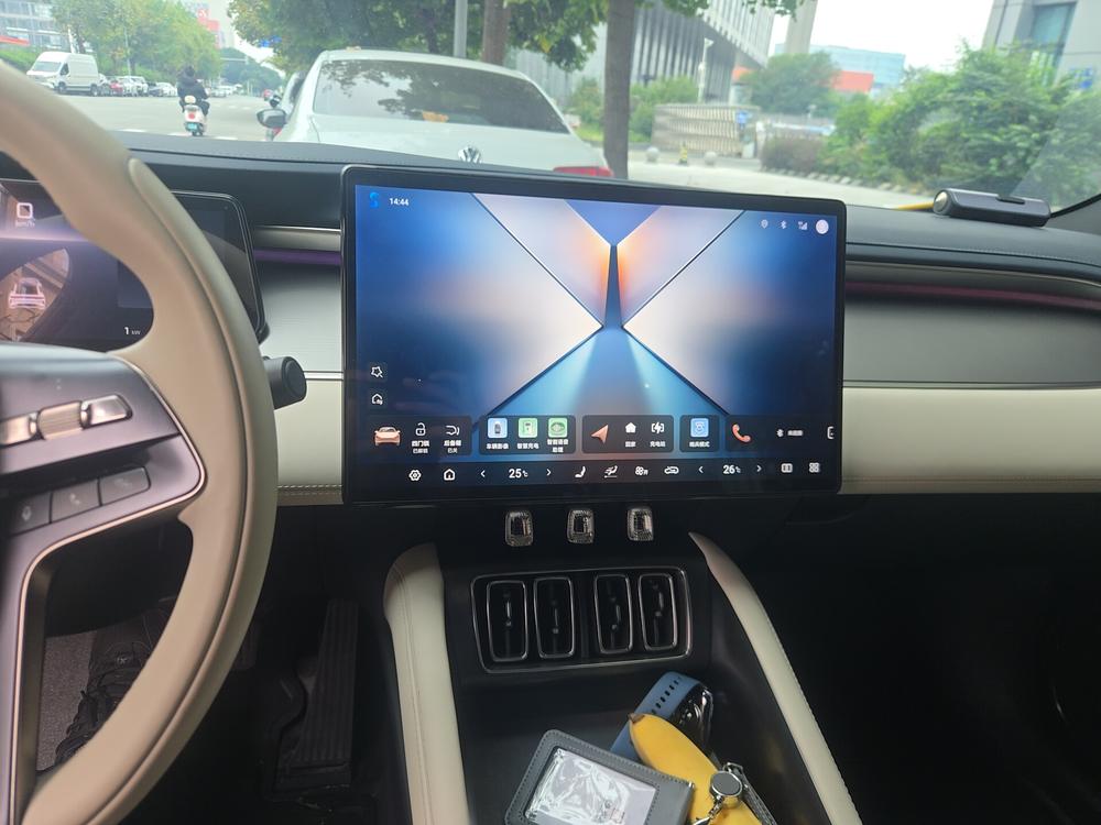 BYD Song L EV