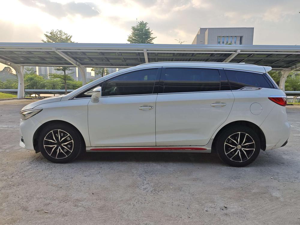 BYD Song MAX