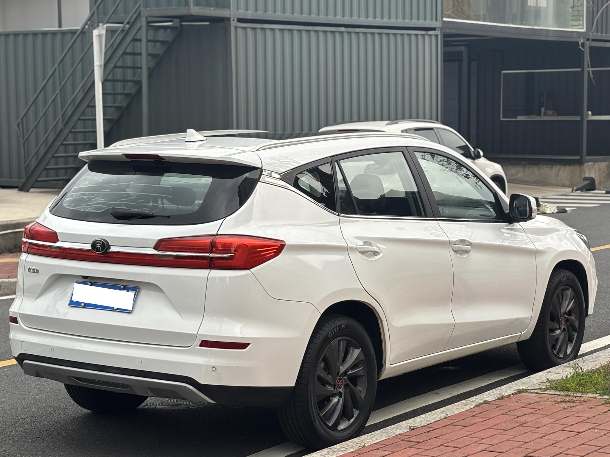 BYD Song