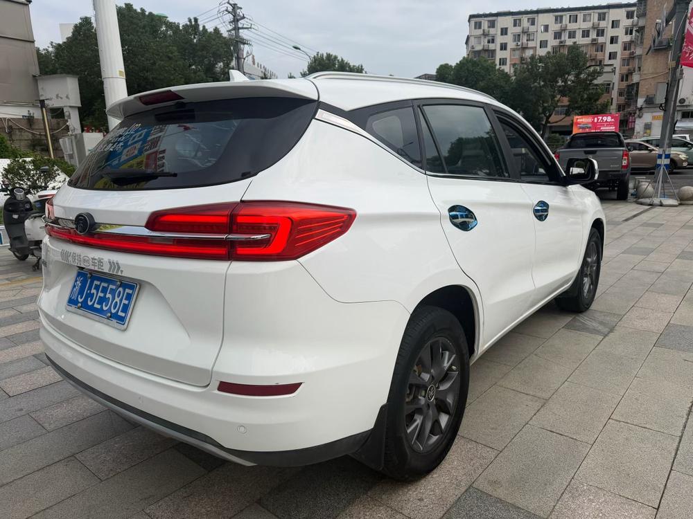 BYD Song