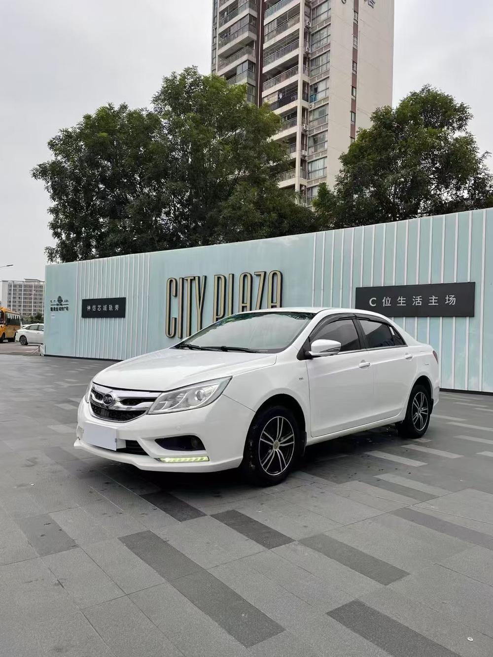 BYD Surui