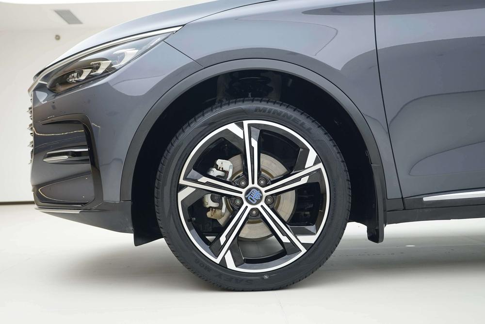 BYD Tang DM