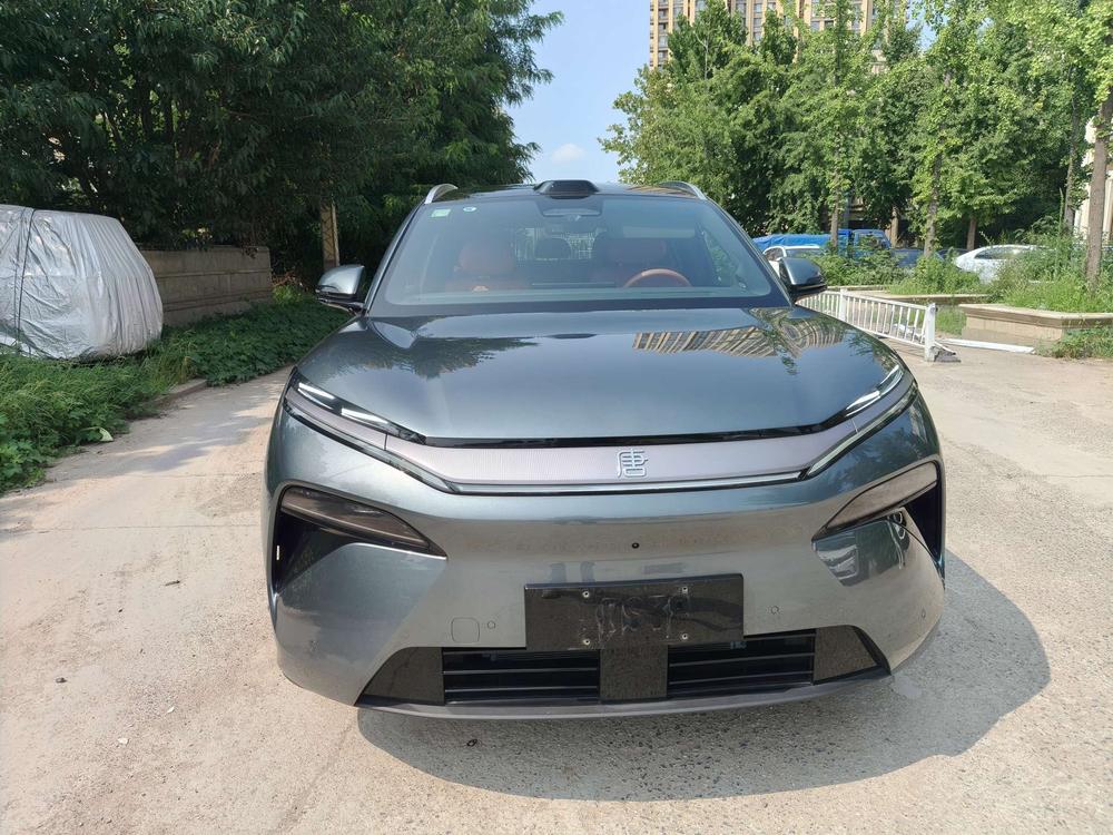 BYD Tang L EV