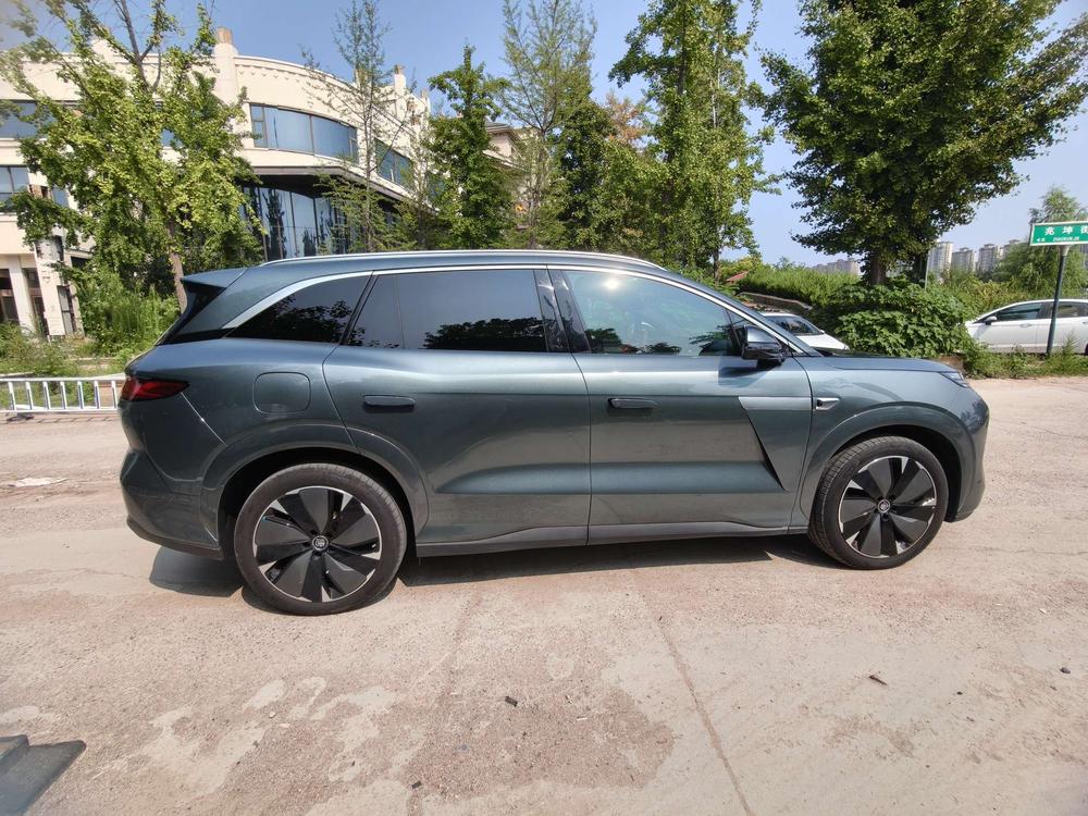 BYD Tang L EV
