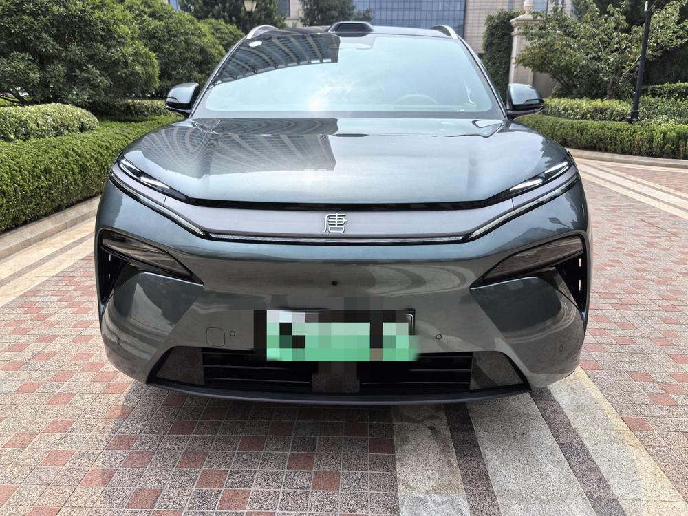 BYD Tang L EV