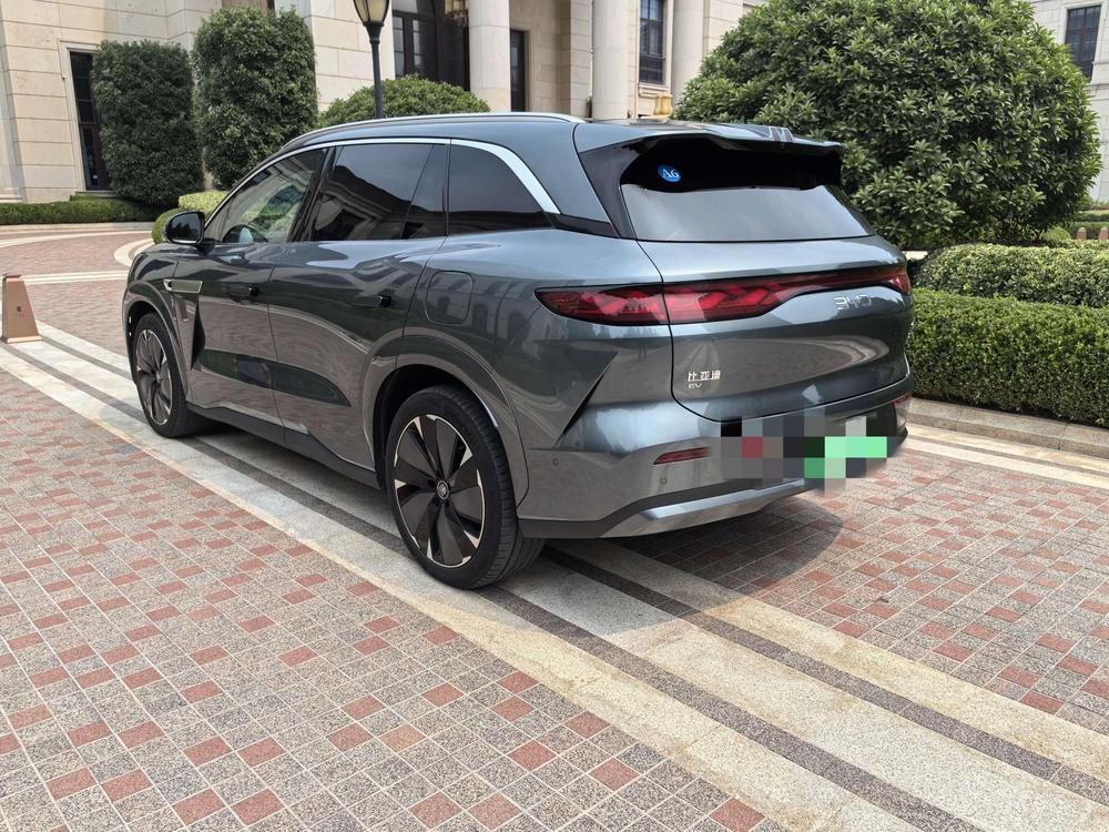 BYD Tang L EV
