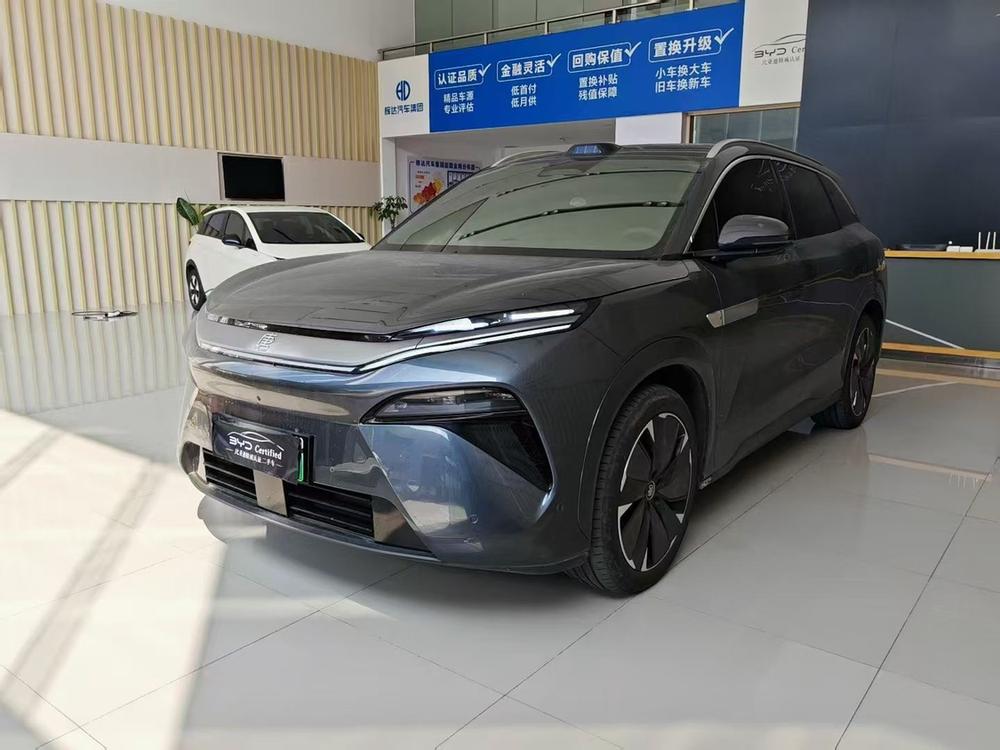 BYD Tang L EV