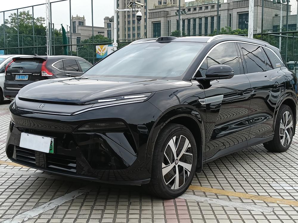 BYD Tang L EV