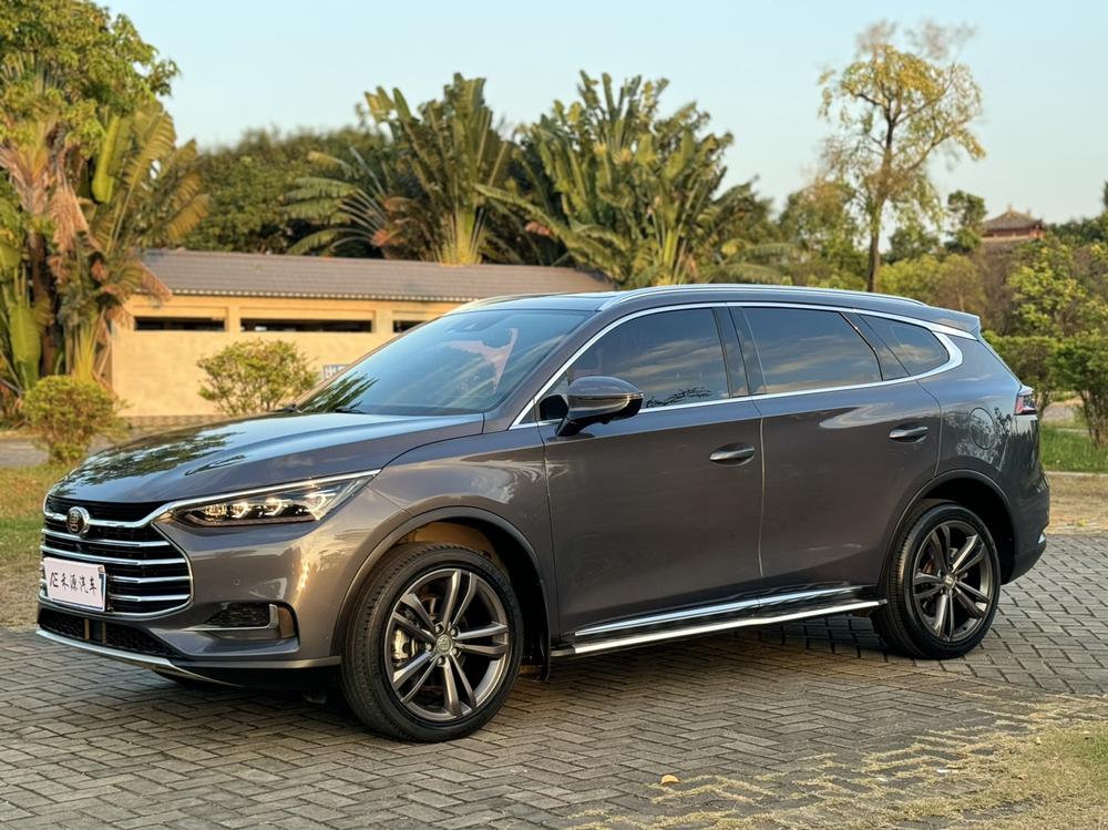 BYD Tang