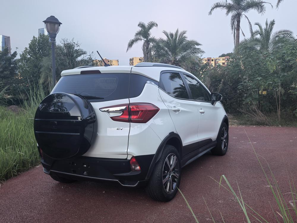 BYD Yuan EV