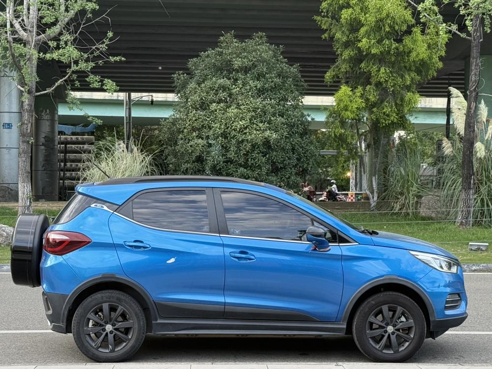 BYD Yuan EV