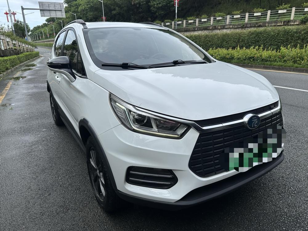 BYD Yuan EV