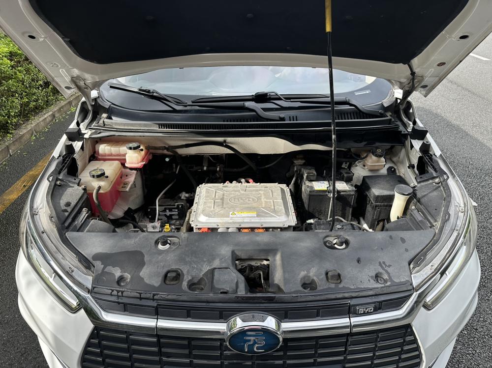 BYD Yuan EV