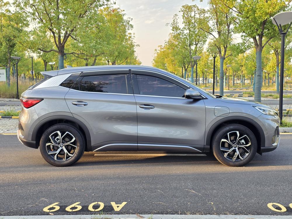 BYD Yuan PLUS