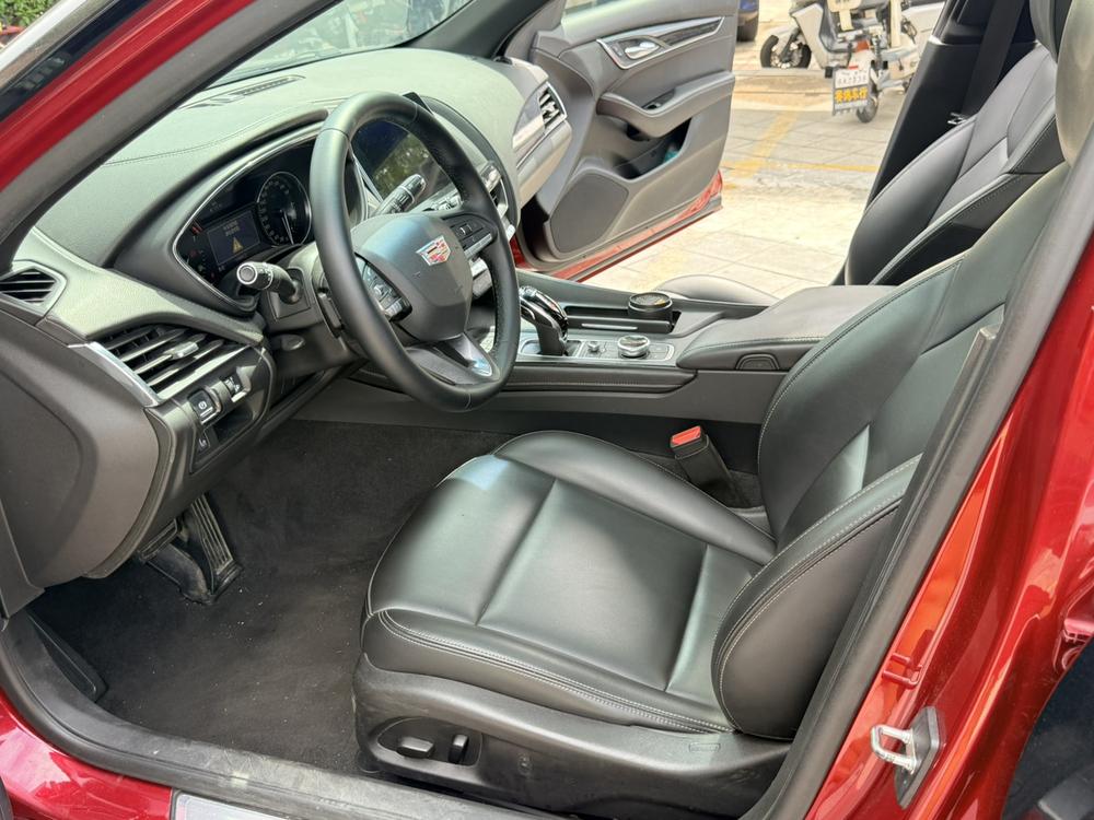 Cadillac Cadillac CT5