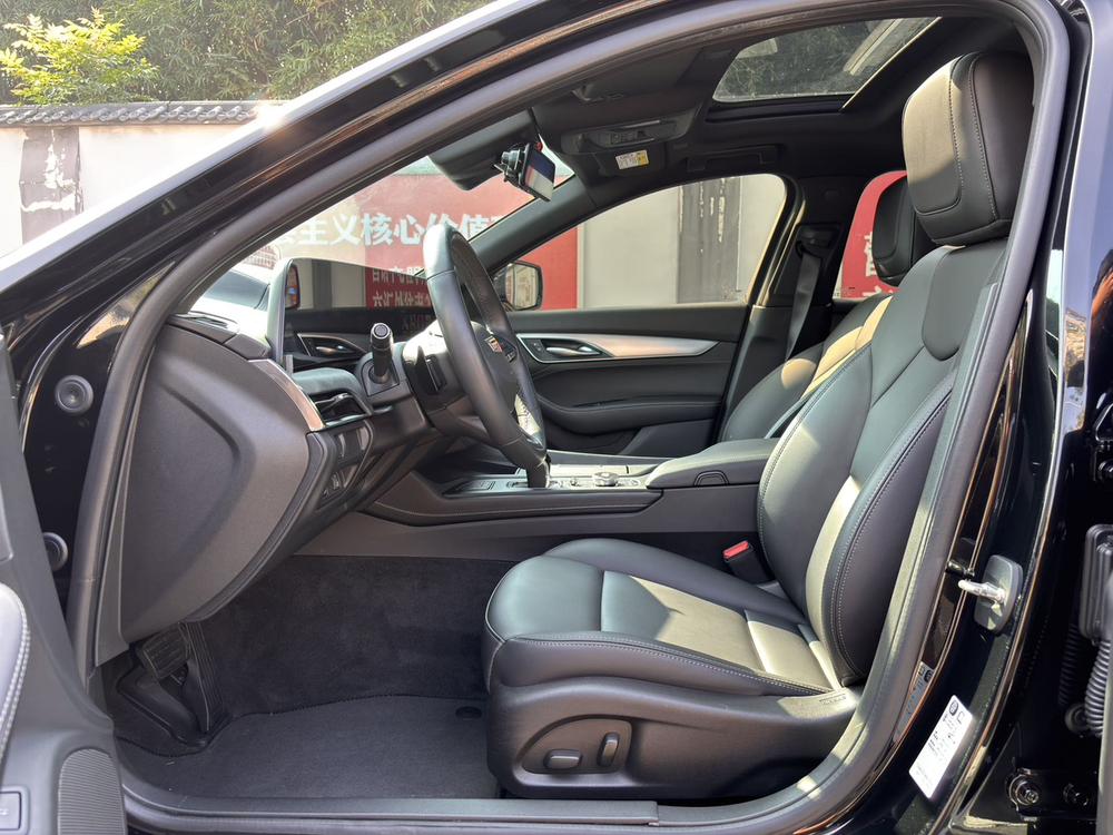 Cadillac Cadillac CT5