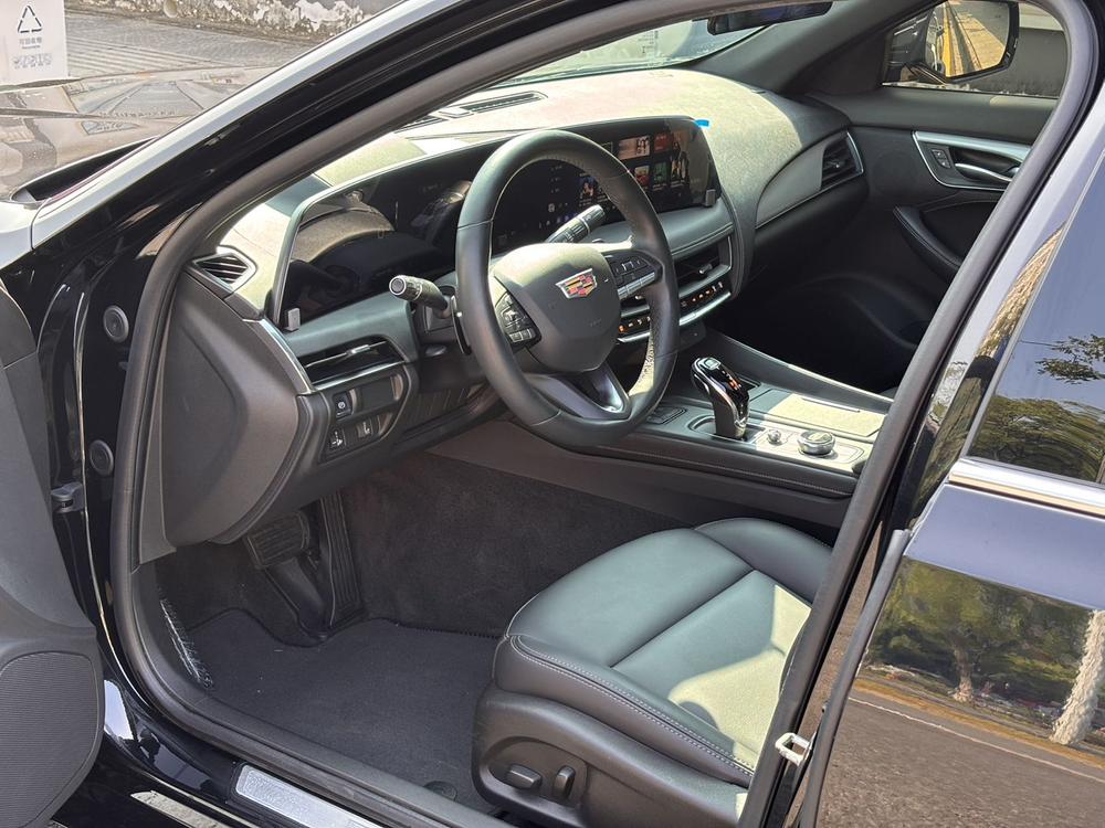 Cadillac Cadillac CT5