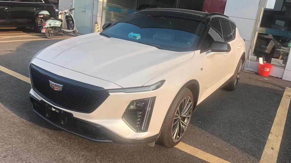 Cadillac Cadillac GT4