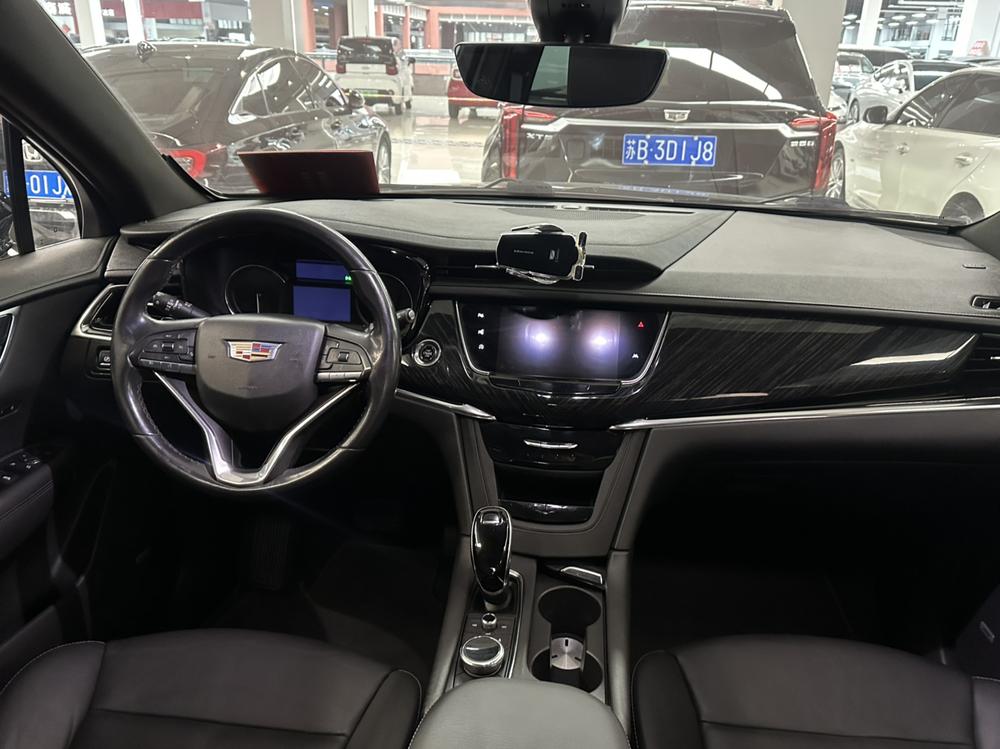 Cadillac Cadillac XT6