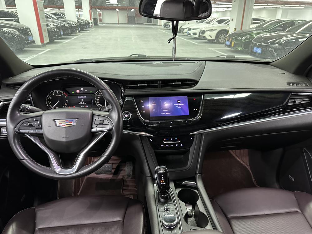 Cadillac Cadillac XT6