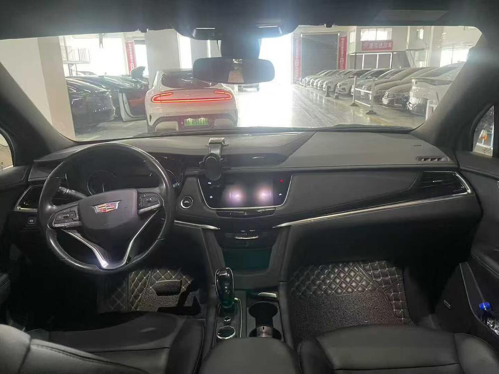 Cadillac Cadillac XT6