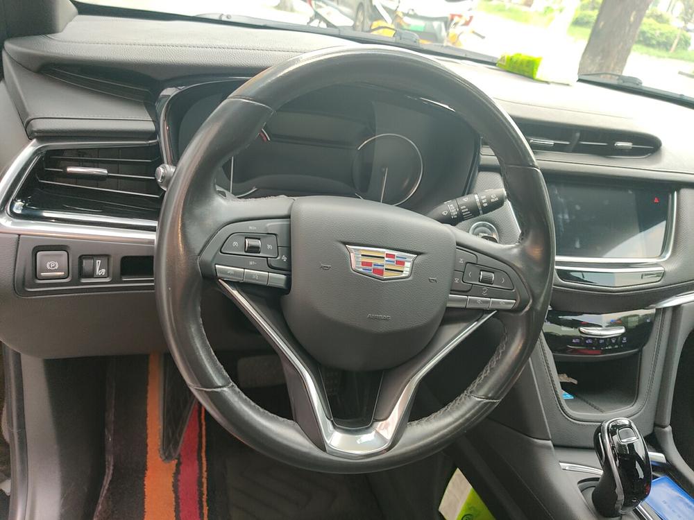 Cadillac Cadillac XT6