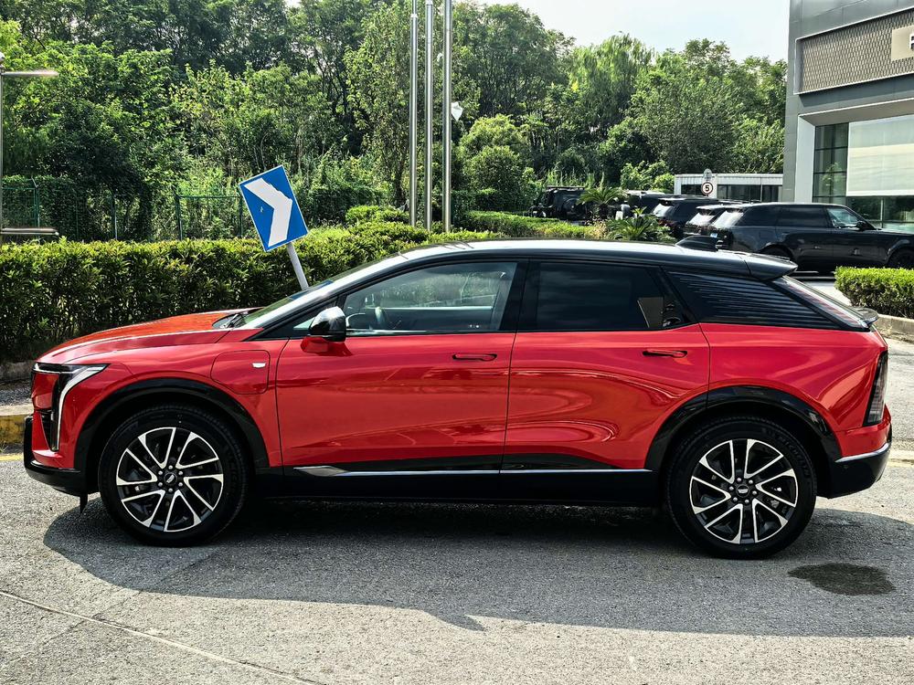 Cadillac IQ